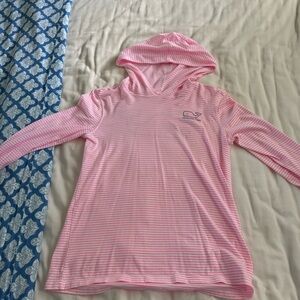 Vineyard vines hoodie t-shirt